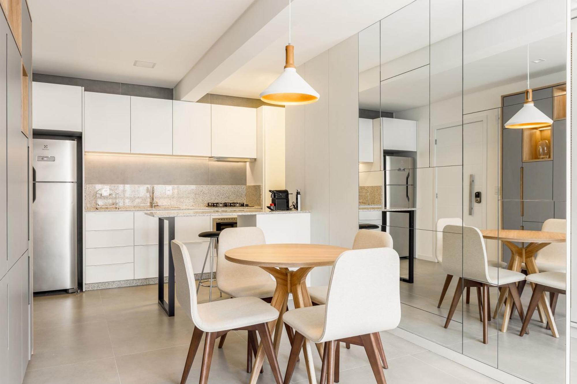 Apartamento Ap Localização Central, Prédio C Piscina, Lavanderia Florianópolis